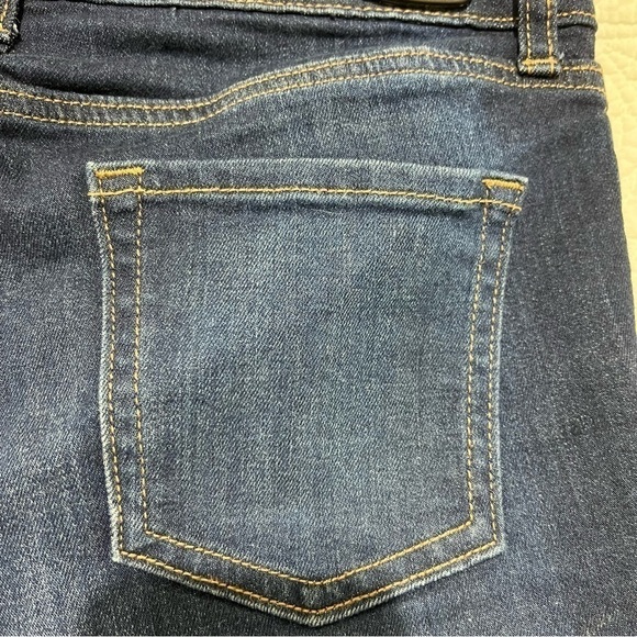 GAP DENIM Bermuda Jean Shorts, High Waisted & Stretchy, Size 25 - Picture 7 of 9